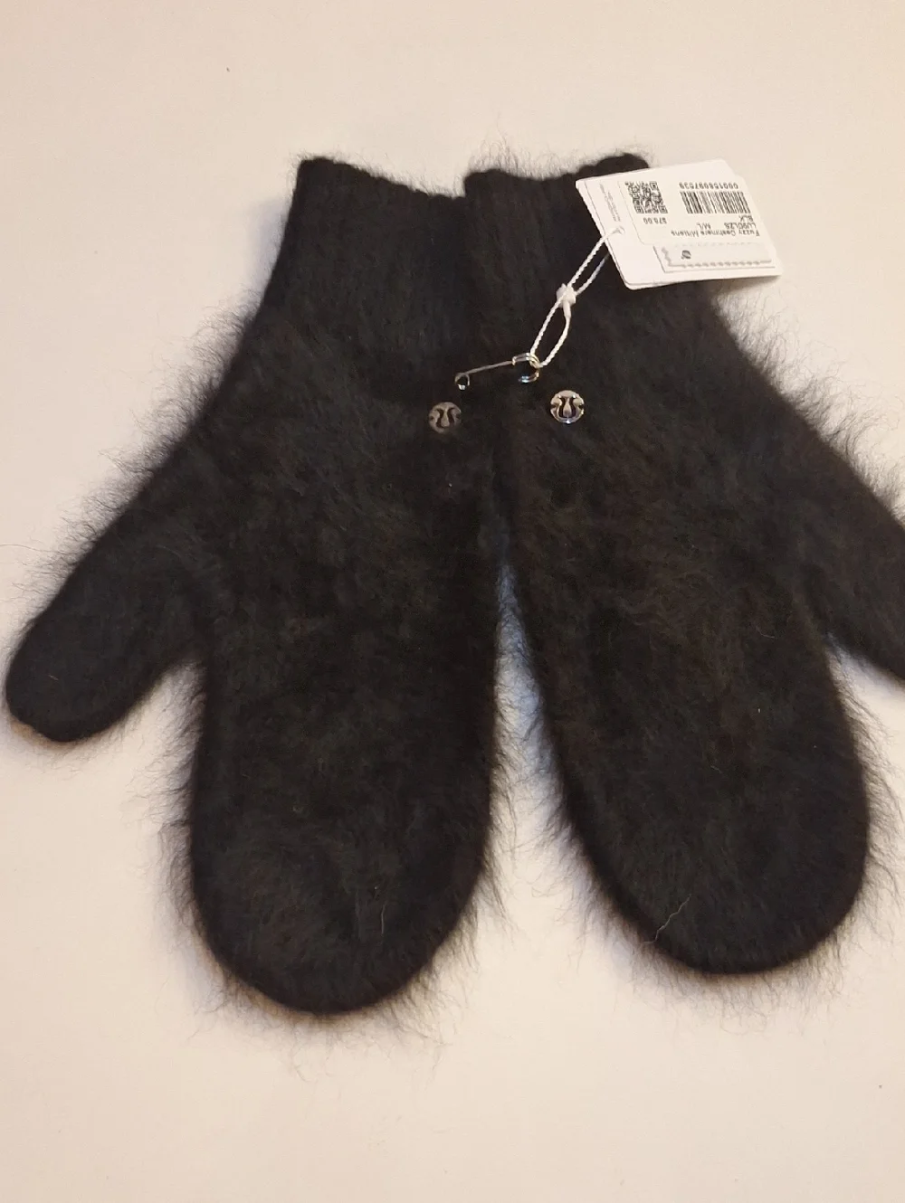 NWT Lululemon Fuzzy Cashmere Mittens